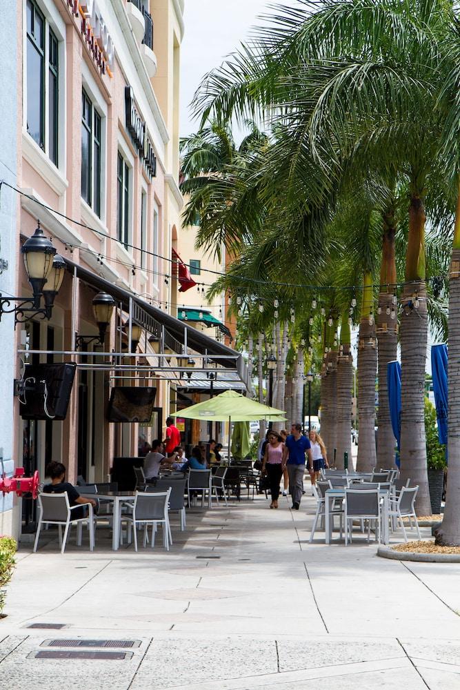 Rodeway Inn South Miami - Coral Gables Exterior photo