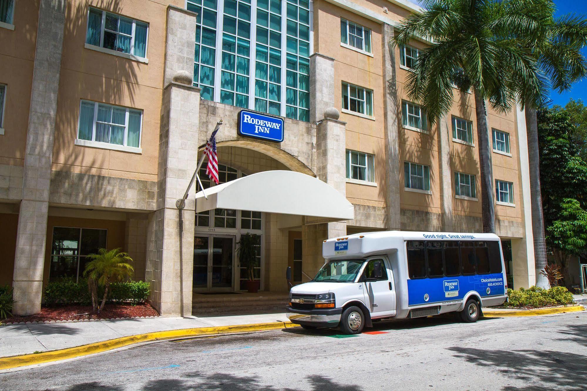 Rodeway Inn South Miami - Coral Gables Exterior photo