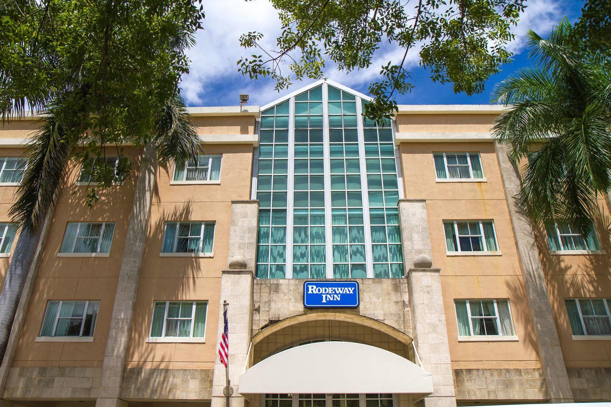 Rodeway Inn South Miami - Coral Gables Exterior photo